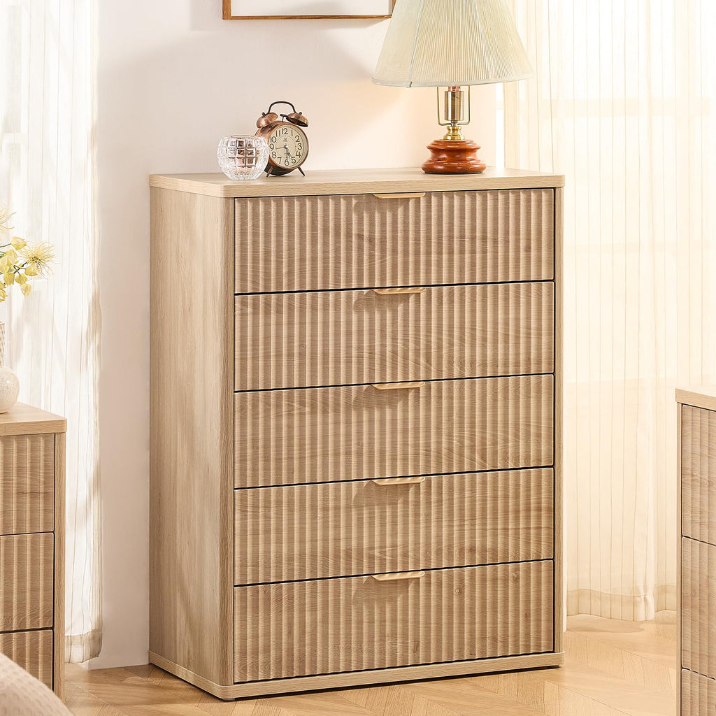Fluted 5 Drawers Natural Wood Dresser G645