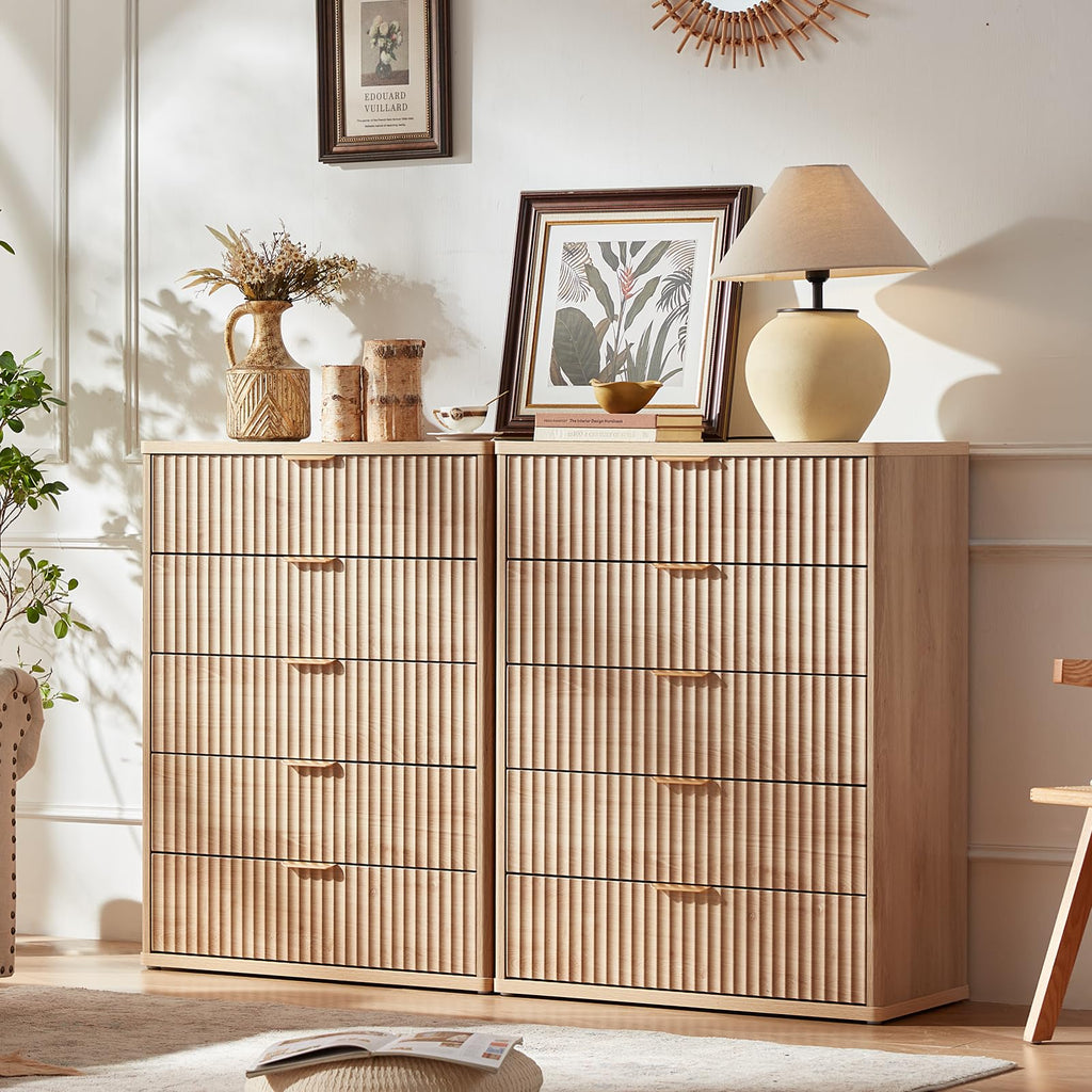 Fluted 5 Drawers Natural Wood Dresser G645
