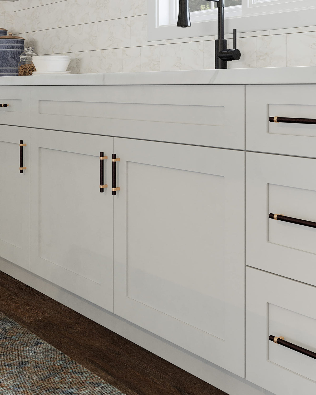 White Shaker Style Bridge Cabinet P48405