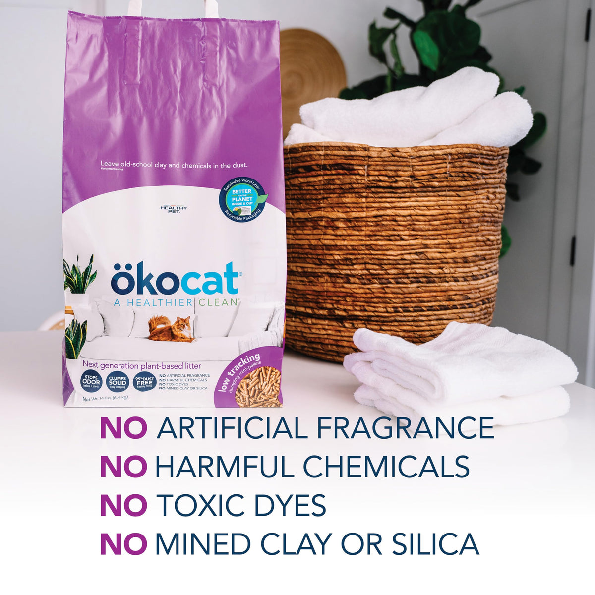 Low Tracking Natural Wood Clumping Cat Litter 21.5 Lbs N40829
